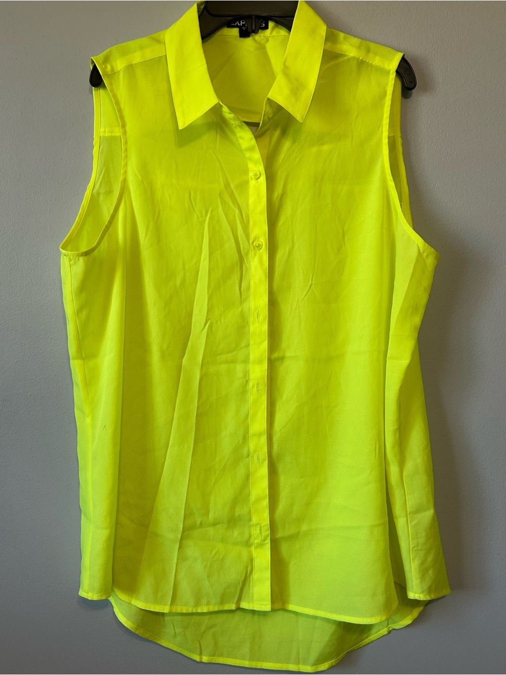 Express Sleeveless Blouse with Back Cut Out